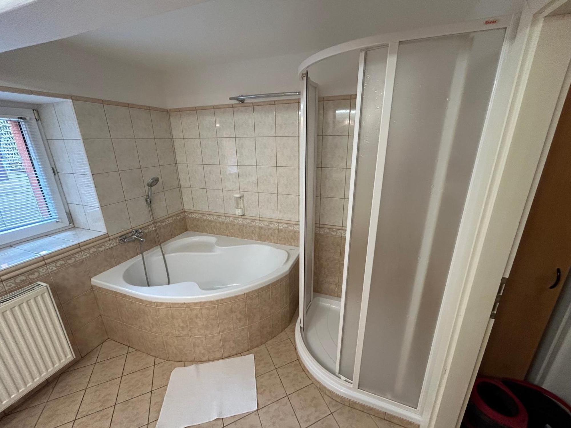 Apartmany U Kubiku Hradec Kralove Quarto foto